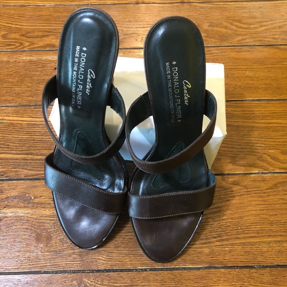 Donald J.Pliner Open Toe Heels - Picture 4 of 10